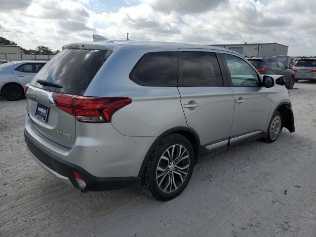 Zdjęcie 3 z aukcji – 2018 MITSUBISHI OUTLANDER z VIN JA4AD3A36JZ066479
