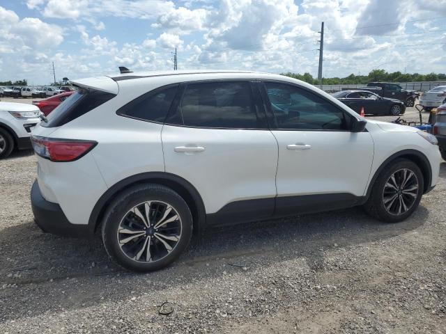 Photo 3 from auction – 2022 FORD ESCAPE SE with VIN 1FMCU0G65NUB93494