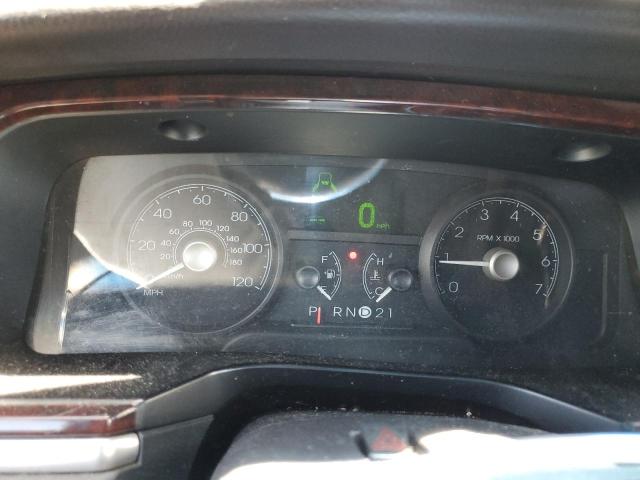Photo 9 from auction – 2009 LINCOLN TOWN CAR E with VIN 2LNHM84V49X600333