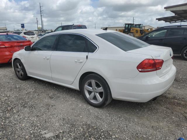 Photo 2 from auction – 2015 VOLKSWAGEN PASSAT SE with VIN 1VWBS7A35FC014324