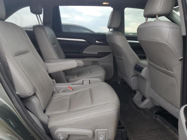 Photo 11 from auction – 2018 TOYOTA HIGHLANDER with VIN 5TDJZRFH4JS909045