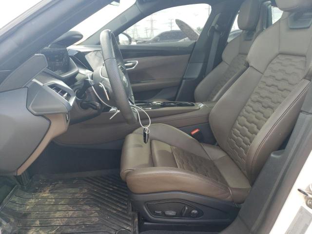 صورة رقم 7 من المزاد - 2022 AUDI E-TRON GT مع VIN WAUCJBFW1N7005141