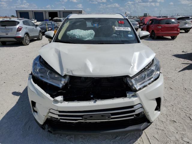 Photo 5 from auction – 2019 TOYOTA HIGHLANDER with VIN 5TDKZRFH8KS357510