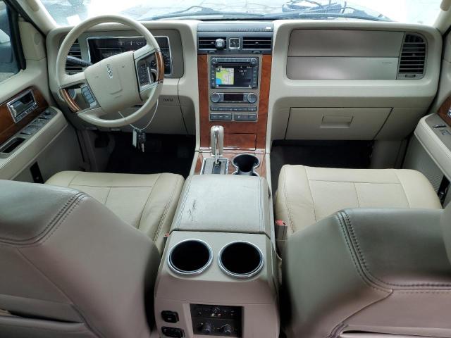 Photo 8 from auction – 2012 LINCOLN NAVIGATOR with VIN 5LMJJ3H57CEL03506