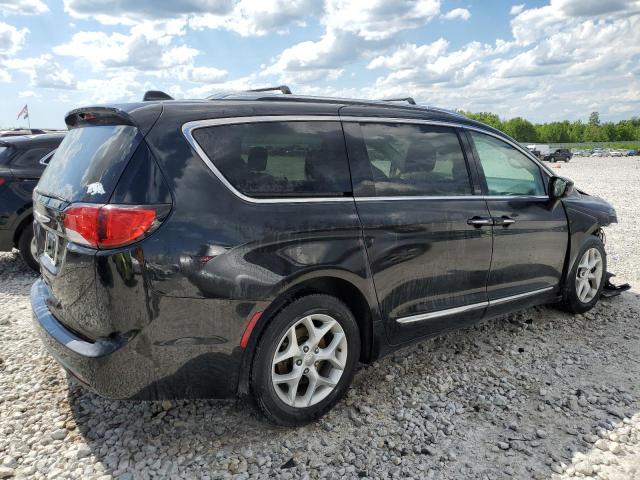 Photo 3 from auction – 2017 CHRYSLER PACIFICA T with VIN 2C4RC1EGXHR721079