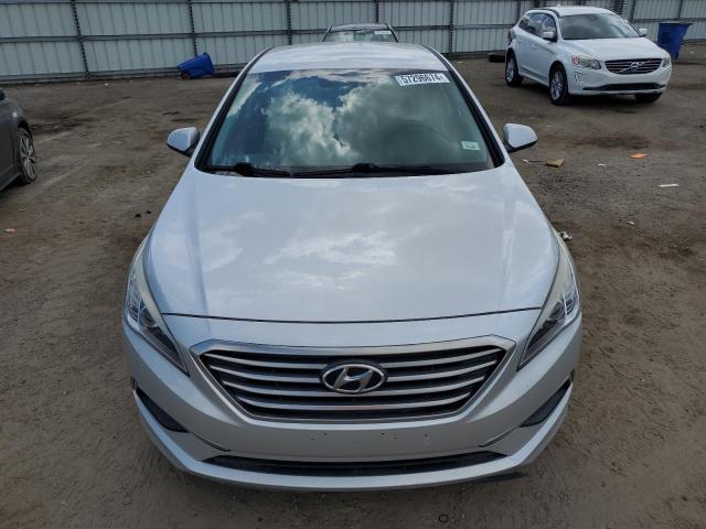 Photo 5 from auction – 2017 HYUNDAI SONATA SE with VIN 5NPE24AF2HH447857