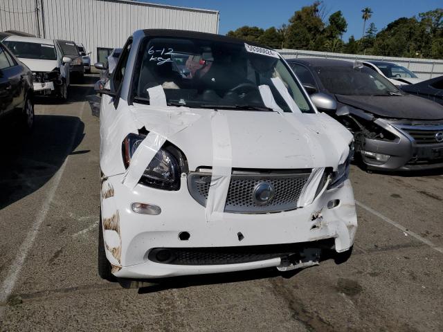Photo 5 from auction – 2017 SMART FORTWO with VIN WMEFJ5DA8HK187030