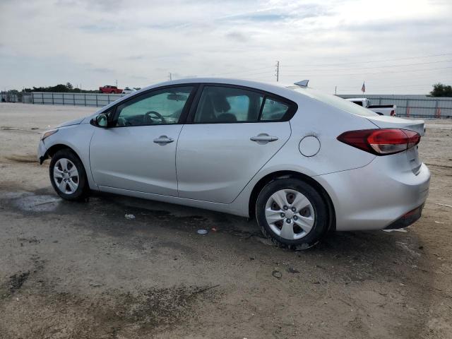 Photo 2 from auction – 2018 KIA FORTE LX with VIN 3KPFK4A71JE284609