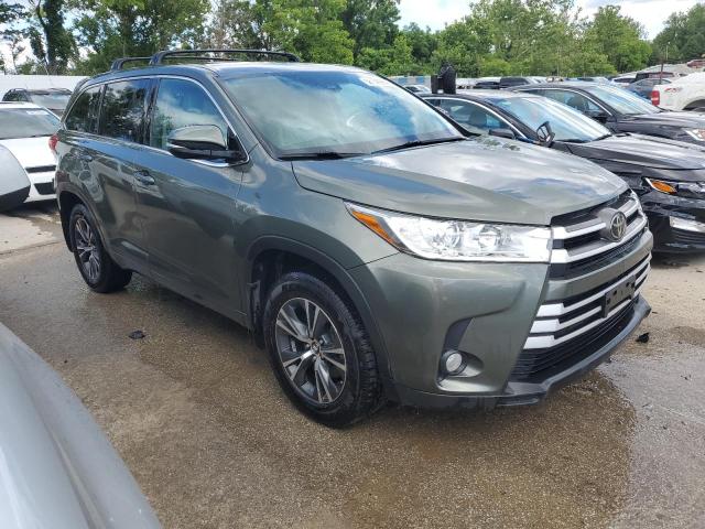 Фото 4 с аукциона – 2017 TOYOTA HIGHLANDER с VIN 5TDBZRFH1HS359530