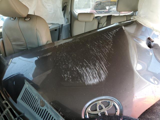 Photo 10 from auction – 2011 TOYOTA SIENNA XLE with VIN 5TDYK3DC4BS169036