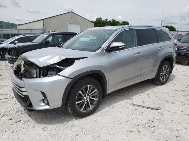 TOYOTA HIGHLANDER 2018 con VIN 5TDJZRFH6JS556940 - Foto de la subasta