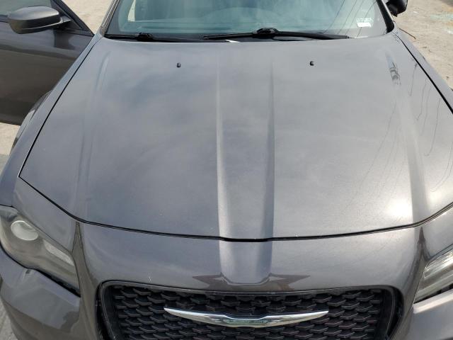 Photo 11 from auction – 2018 CHRYSLER 300 S with VIN 2C3CCABG1JH227199