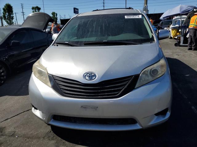 Photo 5 from auction – 2011 TOYOTA SIENNA LE with VIN 5TDKK3DC2BS034224