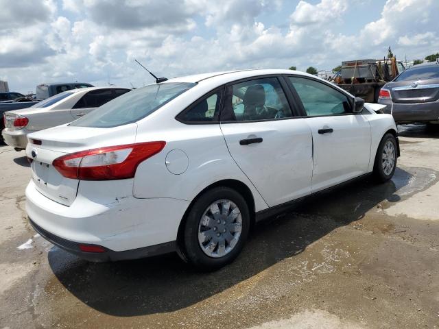 Photo 3 from auction – 2014 FORD FOCUS S with VIN 1FADP3E21EL354694
