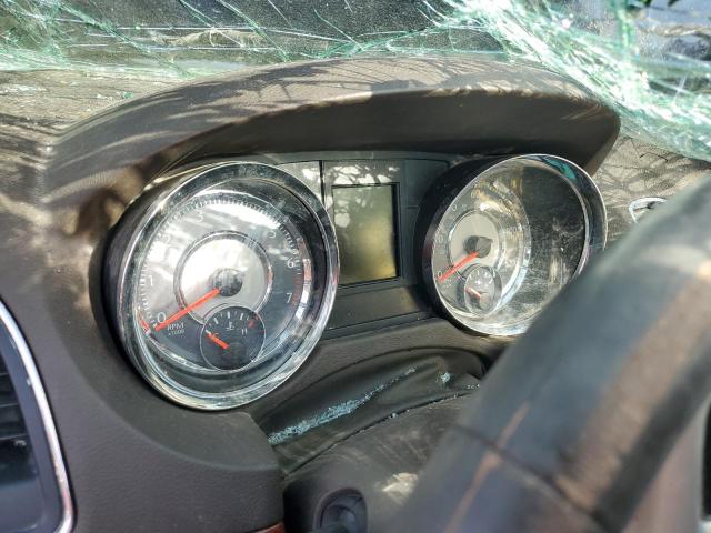 Photo 9 from auction – 2014 CHRYSLER TOWN & COU with VIN 2C4RC1CGXER417992