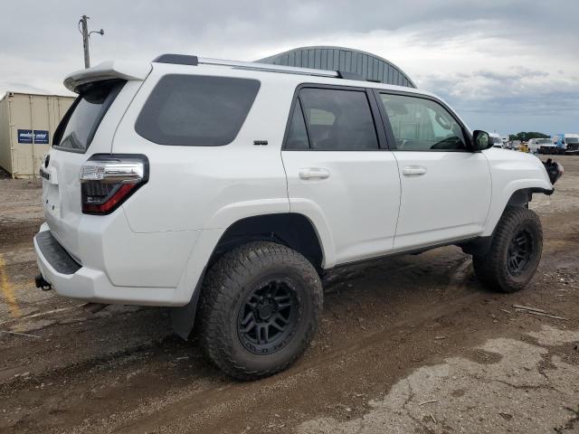 Photo 3 from auction – 2022 TOYOTA 4RUNNER SR with VIN JTEMU5JR4N6080936