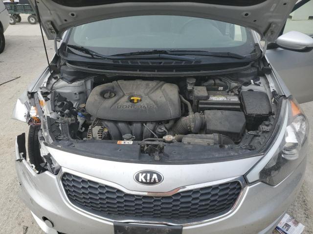 Photo 11 from auction – 2016 KIA FORTE LX with VIN KNAFK4A63G5535686