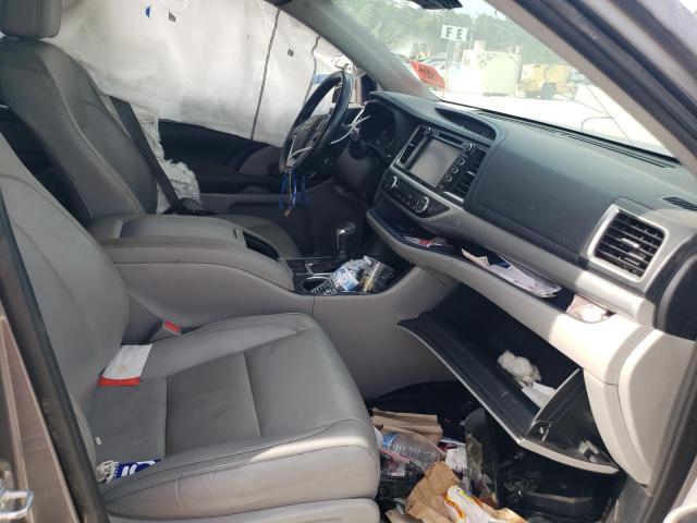 Photo 7 from auction – 2019 TOYOTA HIGHLANDER with VIN 5TDJZRFH9KS564578