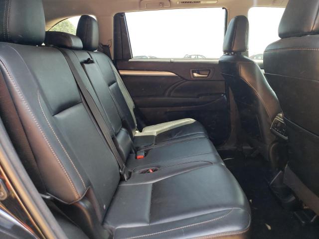 Photo 11 from auction – 2016 TOYOTA HIGHLANDER with VIN 5TDKKRFH1GS501829