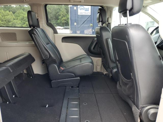 Photo 11 from auction – 2013 CHRYSLER TOWN & COU with VIN 2C4RC1BG0DR711725