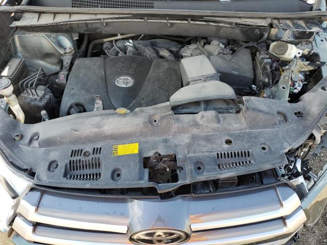 Photo 12 from auction – 2017 TOYOTA HIGHLANDER with VIN 5TDJZRFH8HS425020