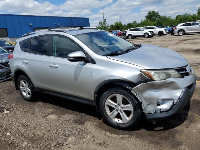Photo 4 from auction – 2013 TOYOTA RAV4 XLE with VIN 2T3RFREV2DW098593