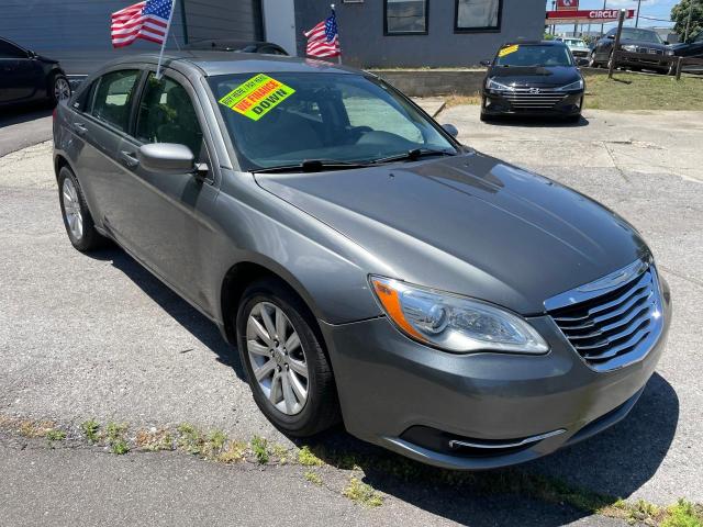 CHRYSLER 200 TOURIN 2013 with VIN 1C3CCBBB2DN599883 - Photo from auction
