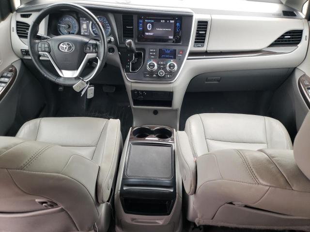 Photo 8 from auction – 2017 TOYOTA SIENNA XLE with VIN 5TDYZ3DC6HS861996