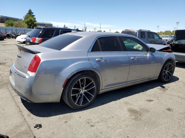 Photo 3 from auction – 2015 CHRYSLER 300 LIMITE with VIN 2C3CCAAG7FH867703