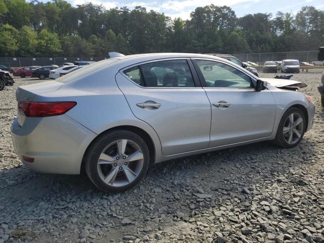 Photo 3 from auction – 2013 ACURA ILX 20 PRE with VIN 19VDE1F57DE009361