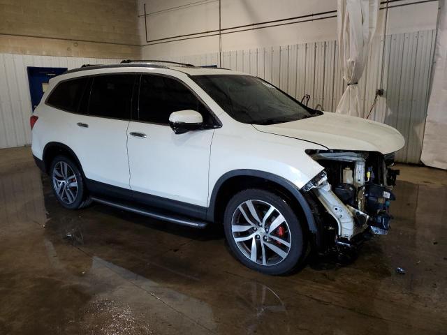 Photo 4 from auction – 2017 HONDA PILOT TOUR with VIN 5FNYF6H90HB083563