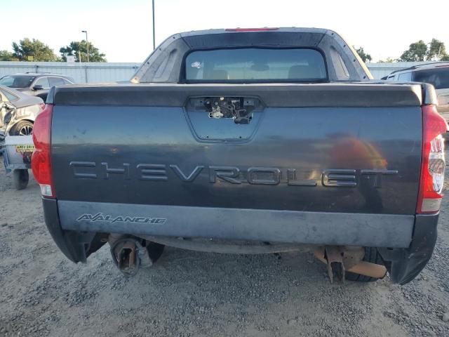 Photo 6 from auction – 2004 CHEVROLET AVALANCHE with VIN 3GNEK12T74G322818