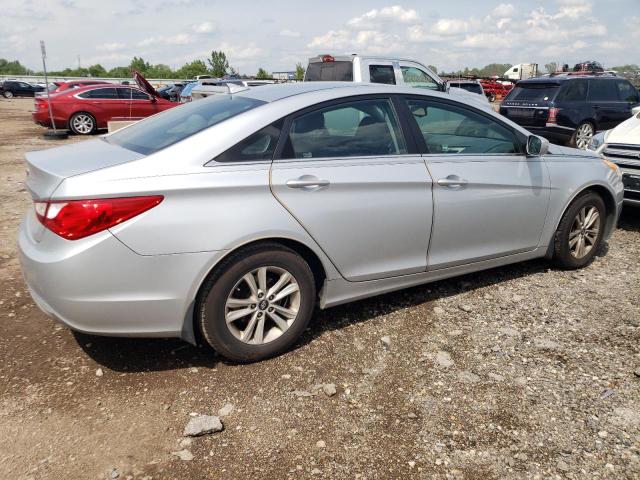 Photo 3 from auction – 2012 HYUNDAI SONATA GLS with VIN 5NPEB4AC2CH437070
