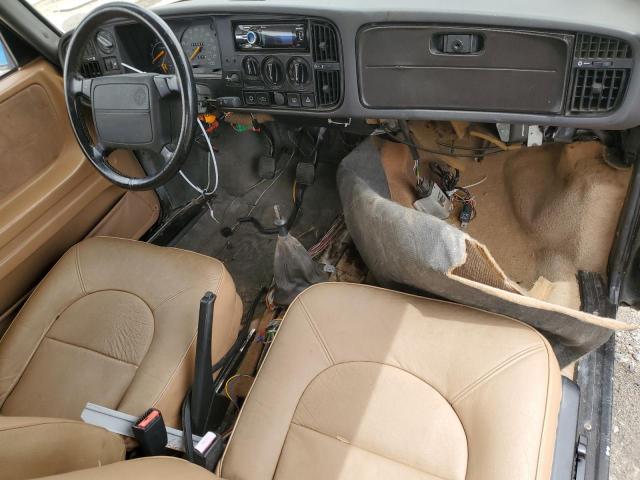 Photo 8 from auction – 1993 SAAB 900 S with VIN YS3AK35E0P2003458
