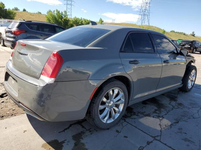 Photo 3 from auction – 2018 CHRYSLER 300 LIMITE with VIN 2C3CCAKG9JH280071