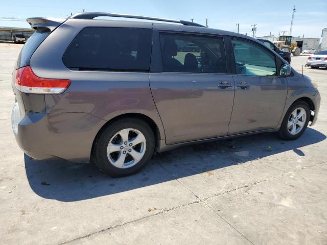 Photo 3 from auction – 2011 TOYOTA SIENNA LE with VIN 5TDKK3DC3BS141444