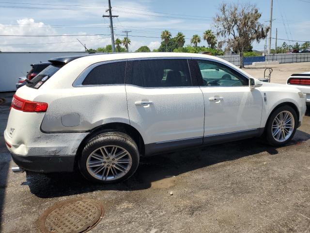 Photo 3 from auction – 2013 LINCOLN MKT with VIN 2LMHJ5AT4DBL50516