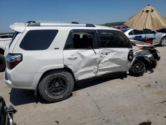 Photo 3 from auction – 2018 TOYOTA 4RUNNER SR with VIN JTEBU5JR7J5577017