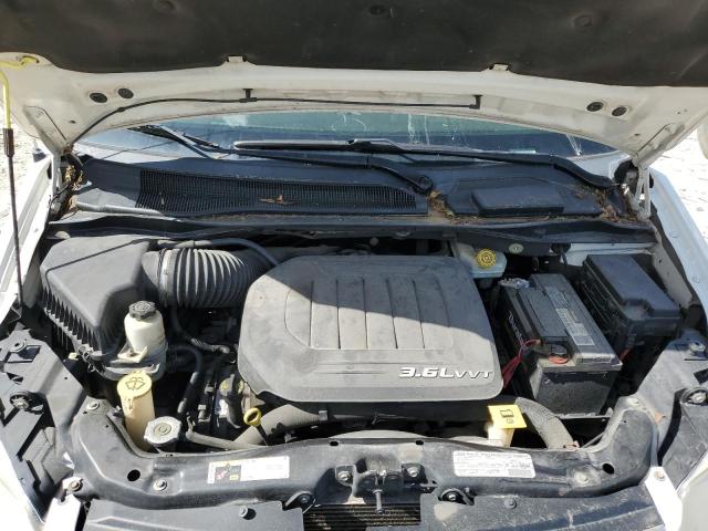 Photo 12 from auction – 2013 CHRYSLER TOWN & COU with VIN 2C4RC1BG8DR690834