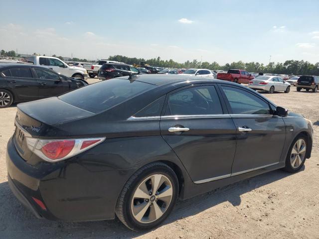 Photo 3 from auction – 2012 HYUNDAI SONATA HYB with VIN KMHEC4A40CA020684