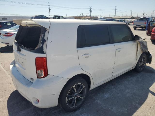 Photo 3 from auction – 2012 TOYOTA SCION XB with VIN JTLZE4FE2CJ018988