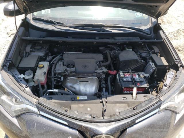 Photo 12 from auction – 2018 TOYOTA RAV4 LE with VIN 2T3ZFREV1JW441616