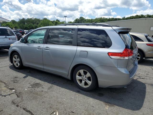 Photo 2 from auction – 2013 TOYOTA SIENNA LE with VIN 5TDKK3DC1DS361586