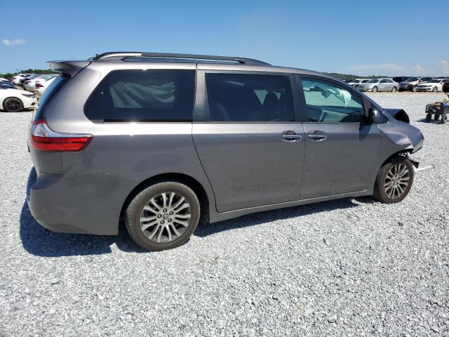 Photo 3 from auction – 2018 TOYOTA SIENNA XLE with VIN 5TDYZ3DC2JS917616