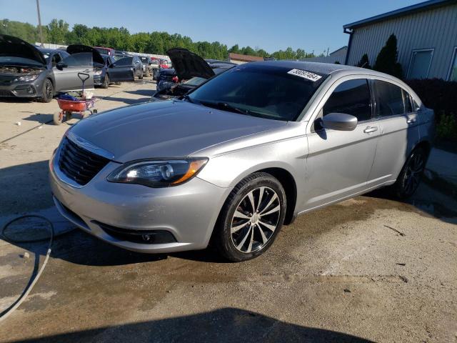 CHRYSLER 200 TOURIN 2013 z numerem VIN 1C3CCBBG0DN716629 - Zdjęcie z aukcji