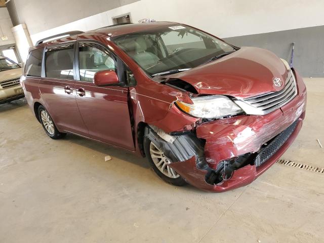 Photo 4 from auction – 2015 TOYOTA SIENNA XLE with VIN 5TDYK3DC2FS568968