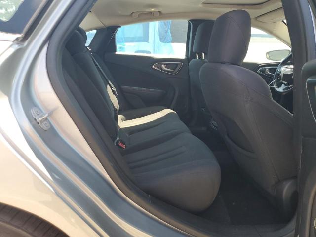 Photo 10 from auction – 2015 CHRYSLER 200 LIMITE with VIN 1C3CCCAB3FN633193