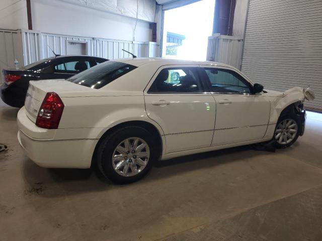 Photo 3 from auction – 2008 CHRYSLER 300 LX with VIN 2C3KA43R98H186351