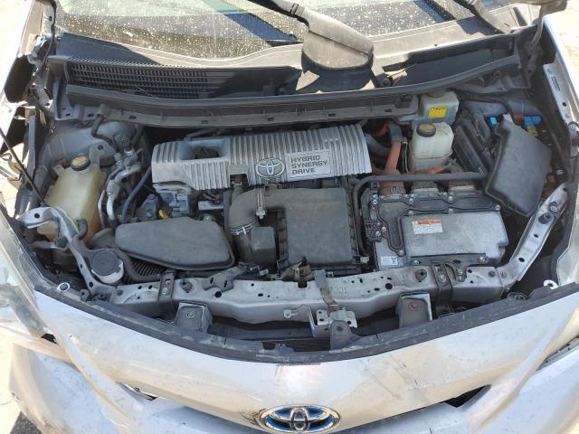 Photo 11 from auction – 2012 TOYOTA PRIUS V with VIN JTDZN3EU3C3023720