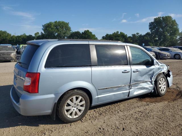 Photo 3 from auction – 2016 CHRYSLER TOWN & COU with VIN 2C4RC1BG2GR255389